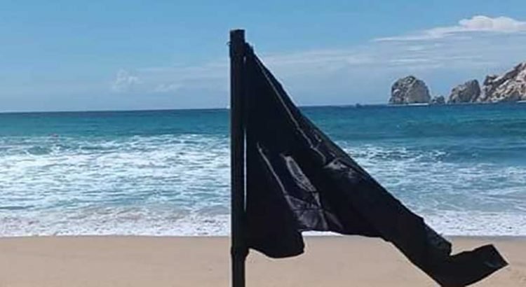 Cierran playas cabeñas por mal tiempo Cierran playas cabeñas por mal tiempo