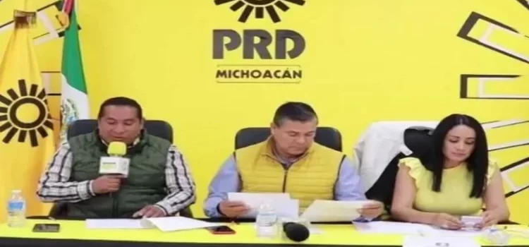 Se bajan 3 precandidatos del PRD en Michoacán por inseguridad