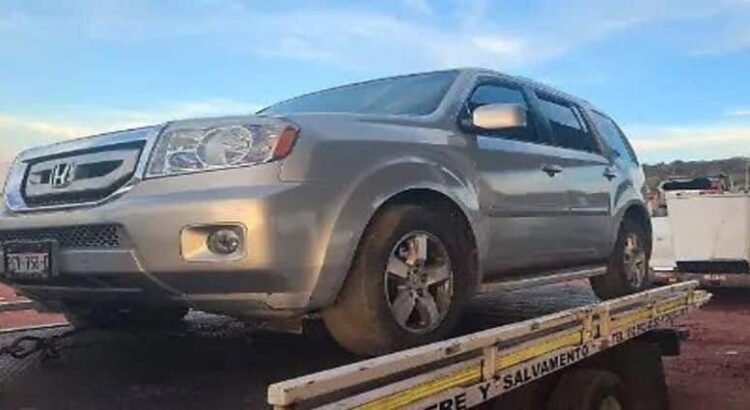 Aseguran ocho vehículos con reporte de robo en Michoacán