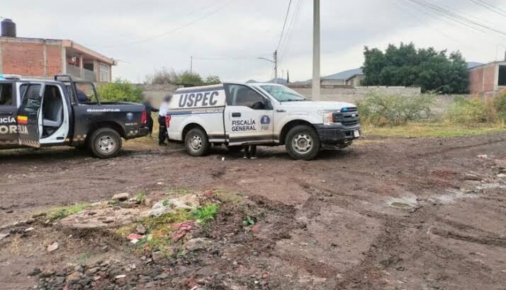 Hallan cadáver de mujer en lote baldío al norte de Morelia