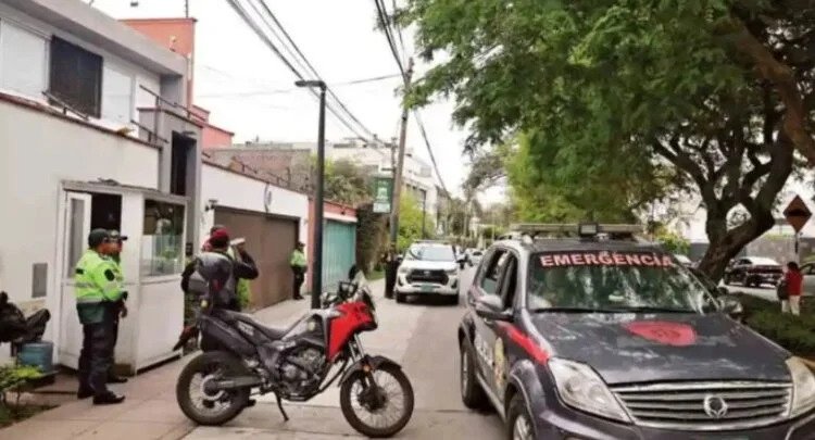 Evalúa Perú ingresar a la embajada de México Evalúa Perú ingresar a la embajada de México