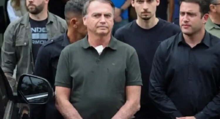 Dan a Bolsonaro 27 años de prisión