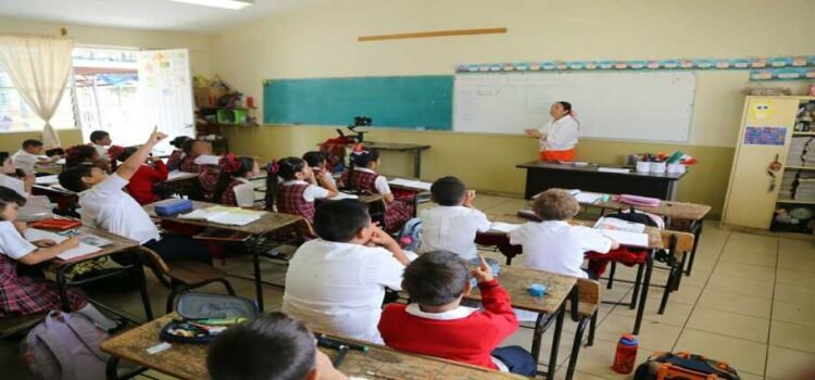Michoacán reduce rezago educativo en más de 159 mil personas y se posiciona como líder nacional