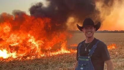 El creador de contenido que quemó un Ferrari para generar impacto digital enfrenta una posible pena de cárcel