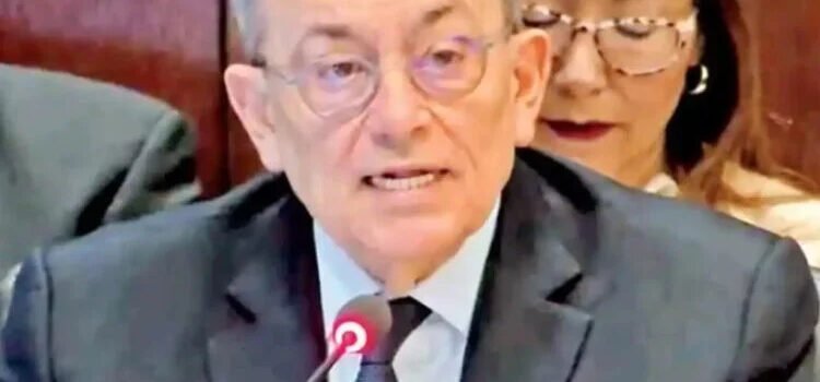 Chocan México y Perú en la OEA