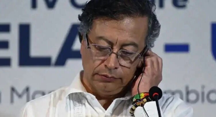 Decreta Petro emergencia económica en Colombia